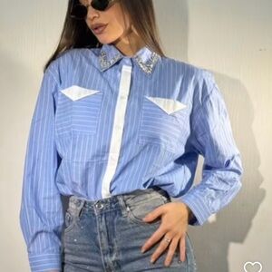 NWT Chic Blue Striped Button-Up Shirt with Embellished Collar size S